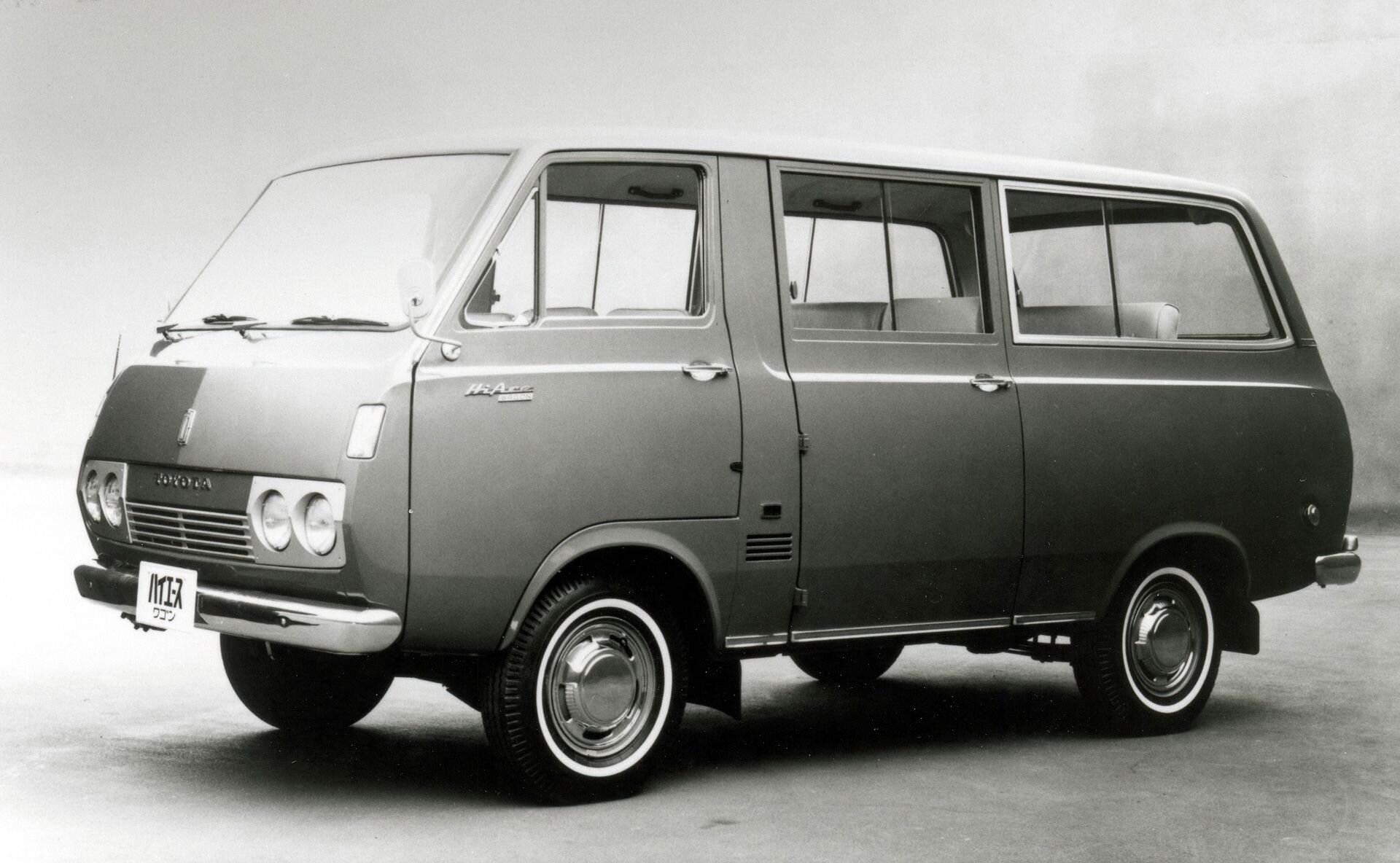初代ハイエース H10 1967年