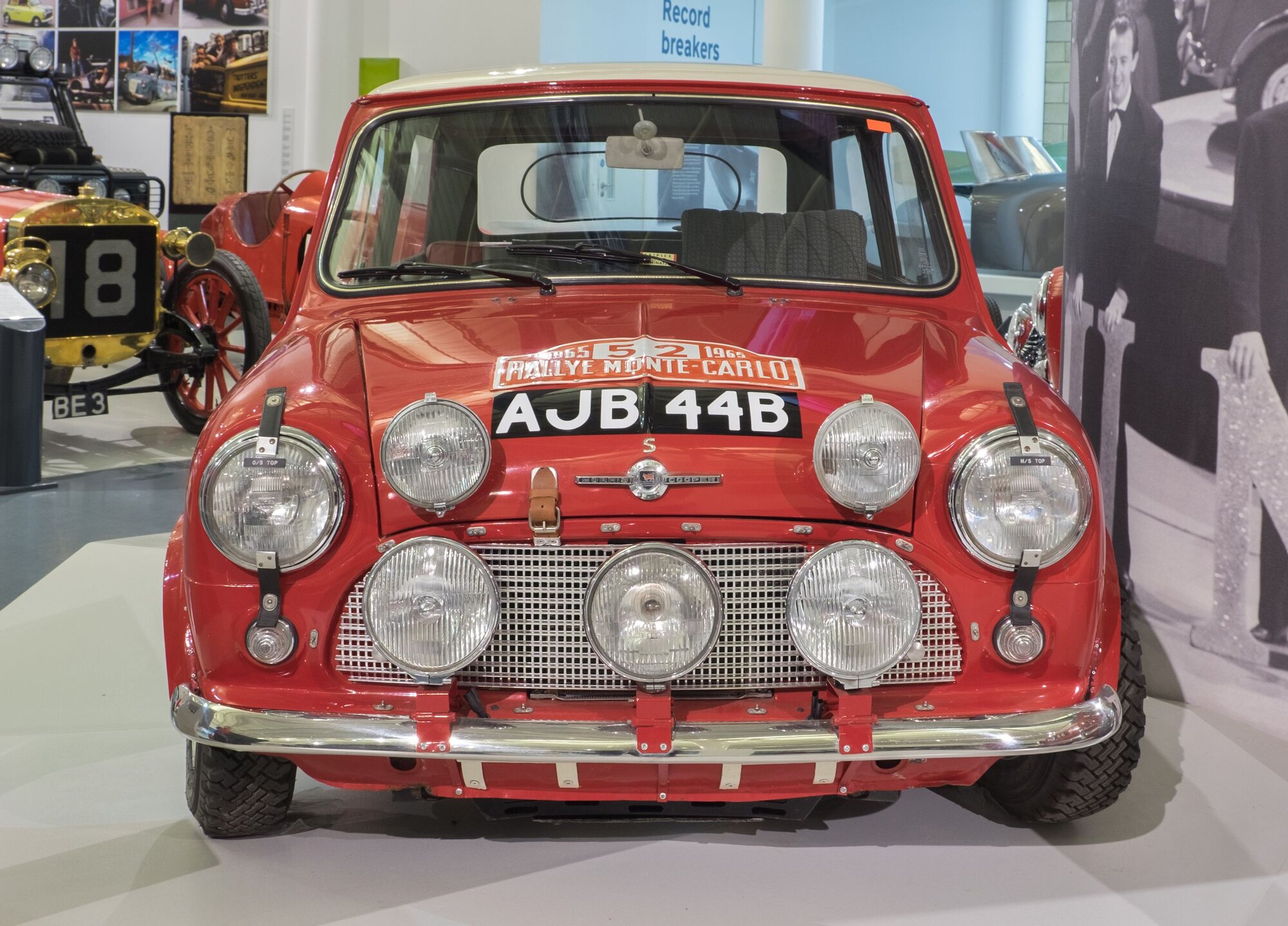 MINI、唯一無二のスタイル