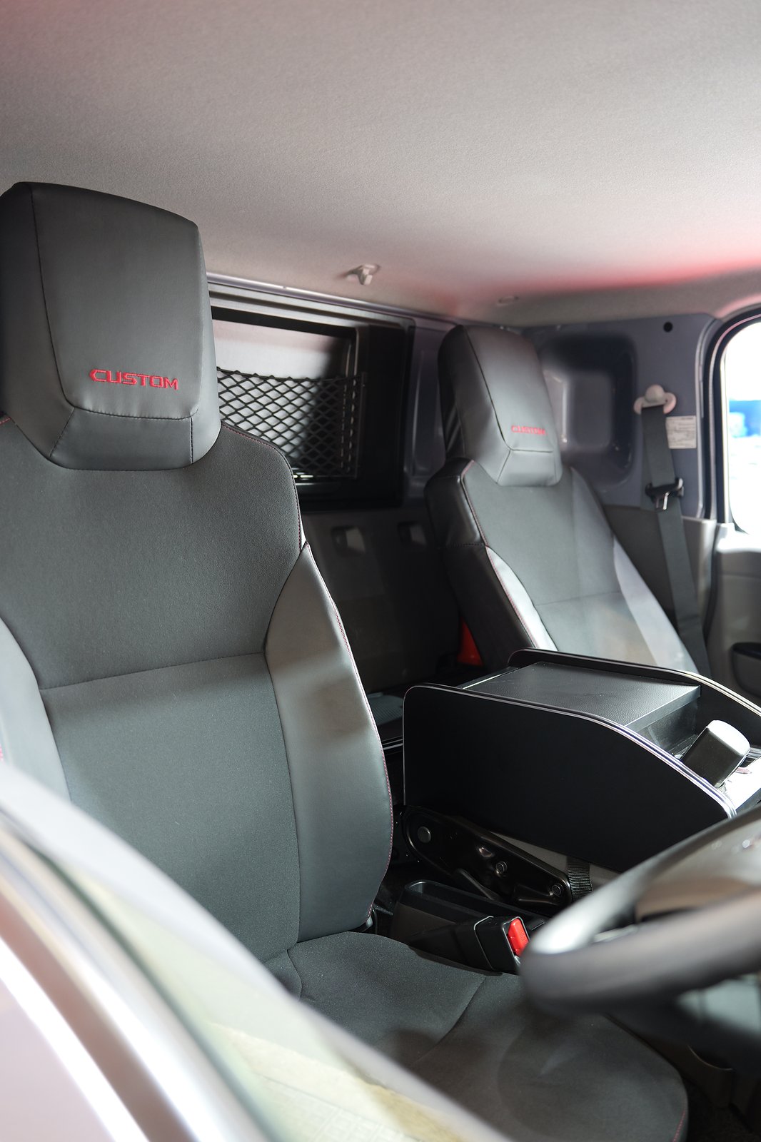 ISUZU CUSTOM トラック専用シートカバー