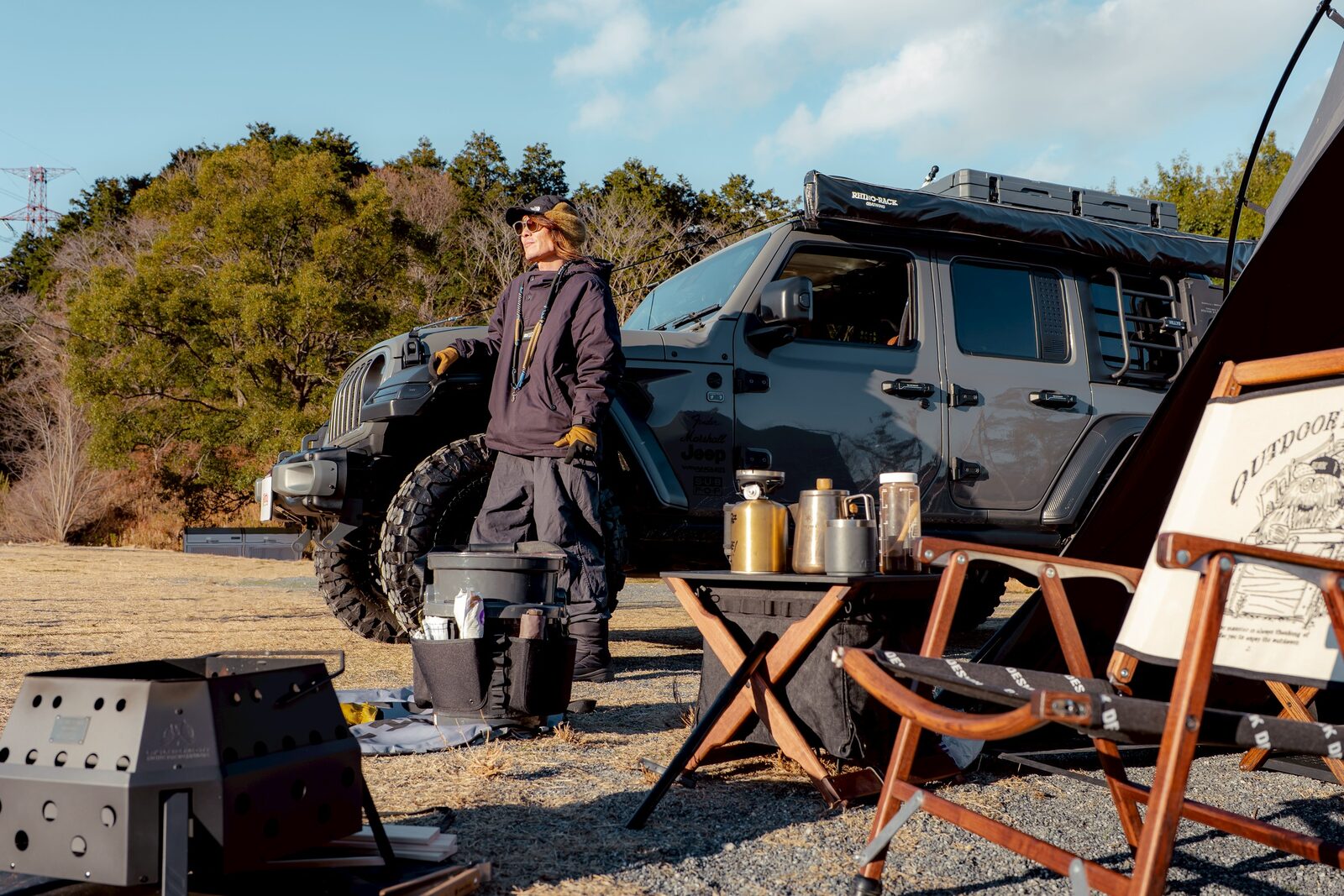 YoheiさんとJeep ラングラー キャンプサイトにて