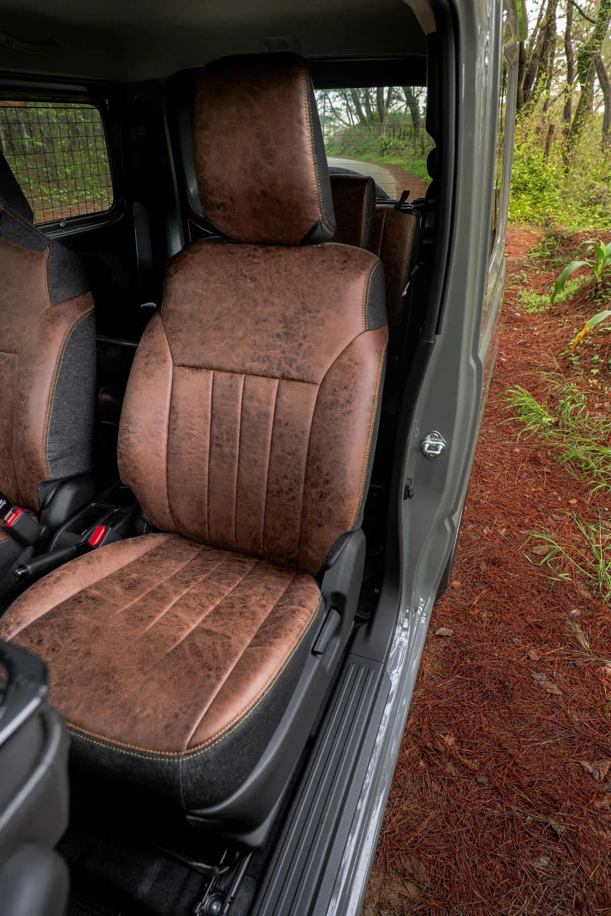 LEATHERY DETAILのジムニー実車写真
